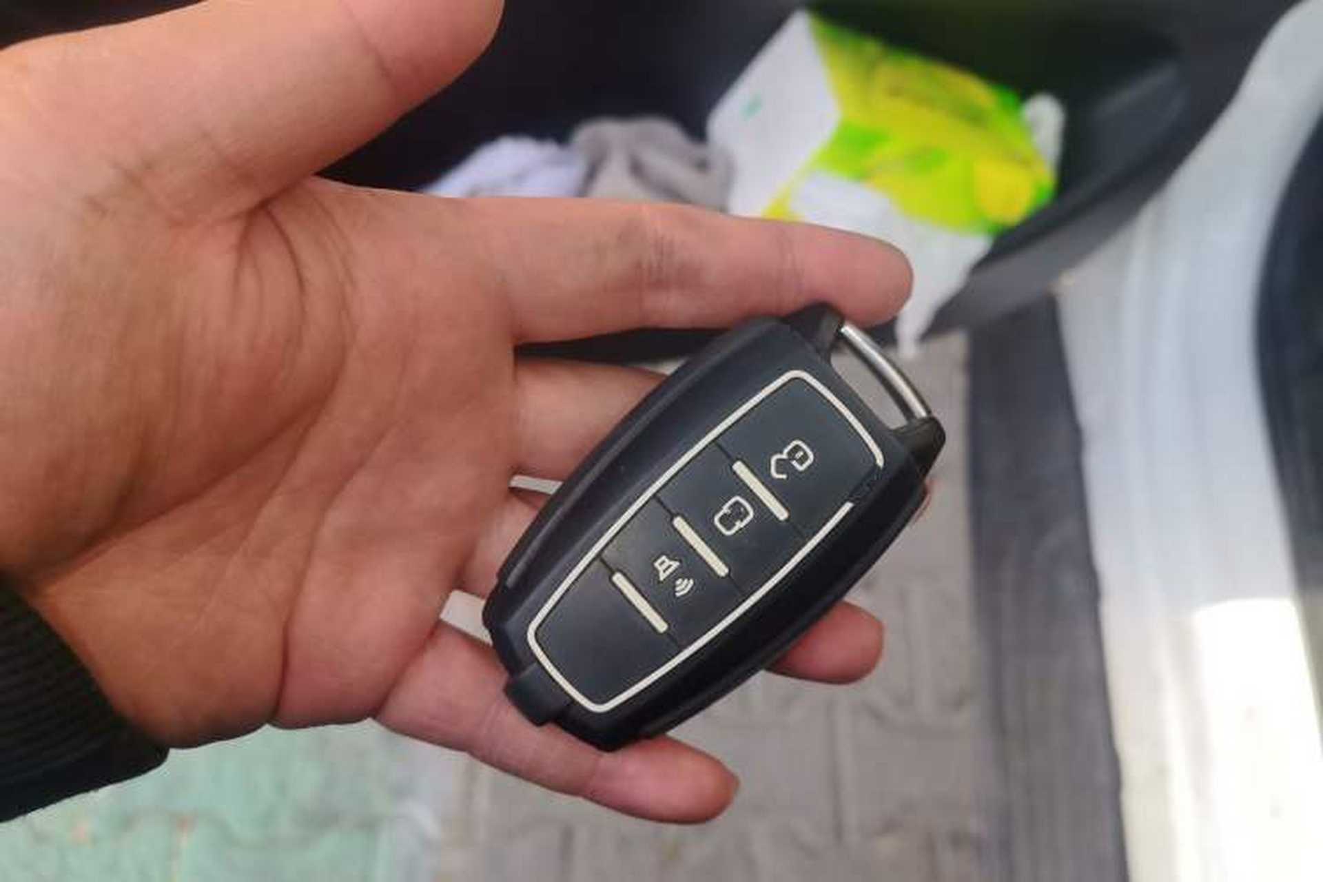 Used Great Wall Poer 2019 2.0T Commercial Version Automatic Gasoline Two-Wheel Drive Elite Trim with Long Bed – GW4C20B Vehicle Key