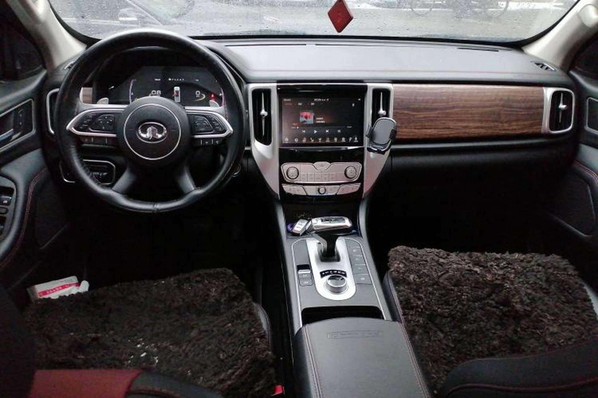 Used Great Wall Poer 2020 2.0T Off-Road Version Automatic Diesel 4x4 Advanced Edition GW4D20M Center Console