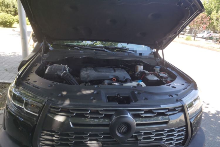 Used Great Wall Poer 2020 2.0T Off-Road Edition Automatic Gasoline 4x4 Limited Edition GW4C20B Engine Bay