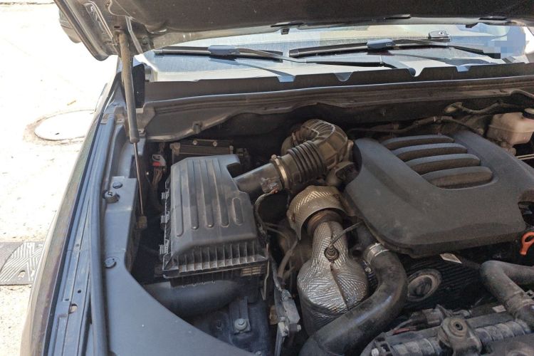 Used Great Wall Poer 2020 2.0T Automatic Diesel 4x4 Premium Edition GW4D20M Engine Bay Right