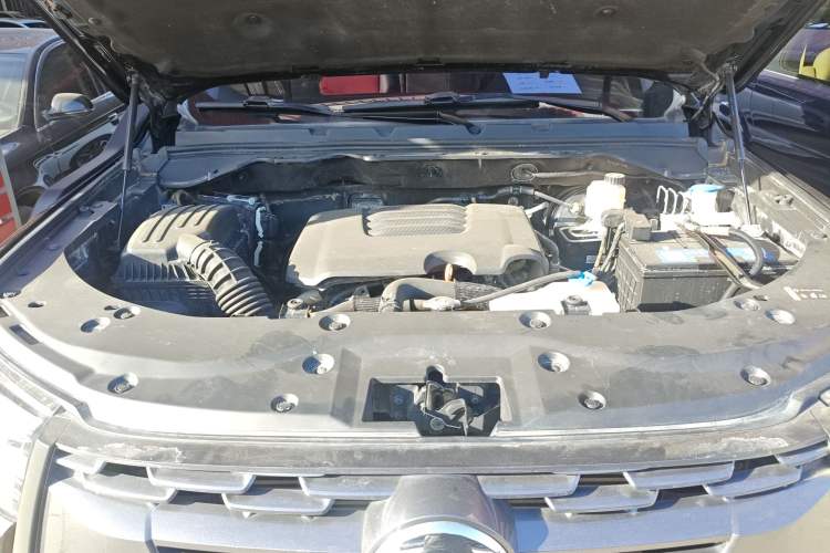 Used Great Wall Poer 2020 2.0T Off-Road Version Automatic Gasoline Four-Wheel Drive High-End Edition GW4C20B Engine Bay