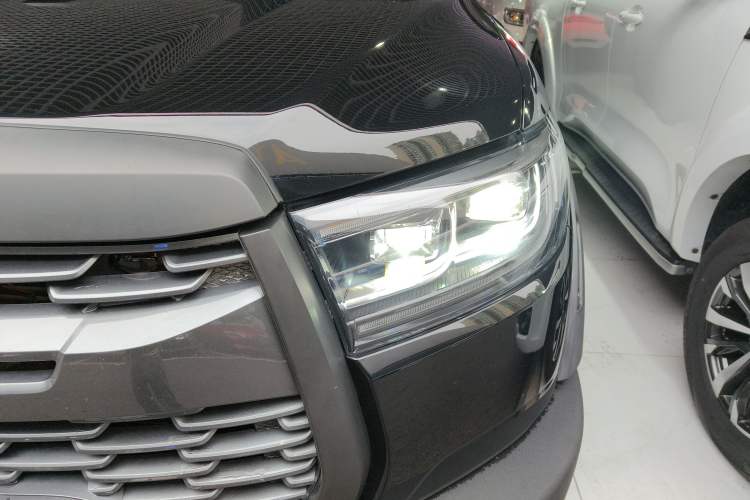 Used Great Wall Poer 2020 2.0T Off-Road Edition Automatic Diesel 4x4 High-End Version GW4D20M Left Front Headlight