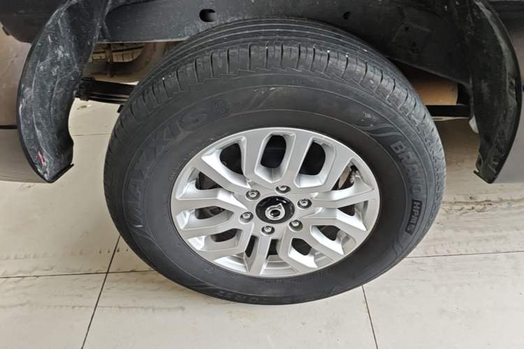 Used Great Wall Poer 2020 2.0T Commercial Version Automatic Diesel 4x4 Elite Long-Box GW4D20M Right Rear Wheel Hub