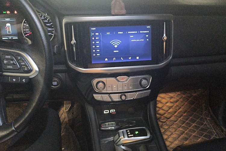 Used Great Wall Poer 2020 2.0T Automatic Diesel 2WD Comfort Edition GW4D20M Audio And AC Panel