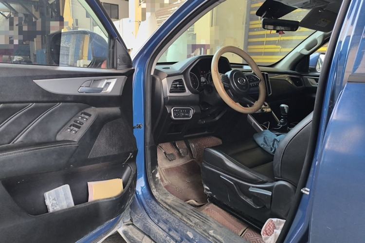 Used Great Wall Poer 2020 2.0T Off-Road Edition Manual Diesel 4x4 Custom Version GW4D20M Driver Seat