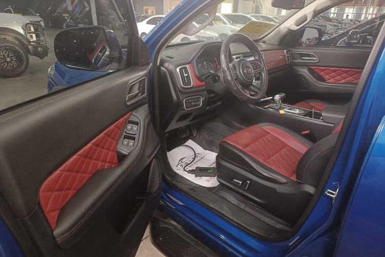 Used Great Wall Poer 2020 2.0T Off-Road Edition Automatic Diesel 4x4 High-End Version GW4D20M Driver Seat