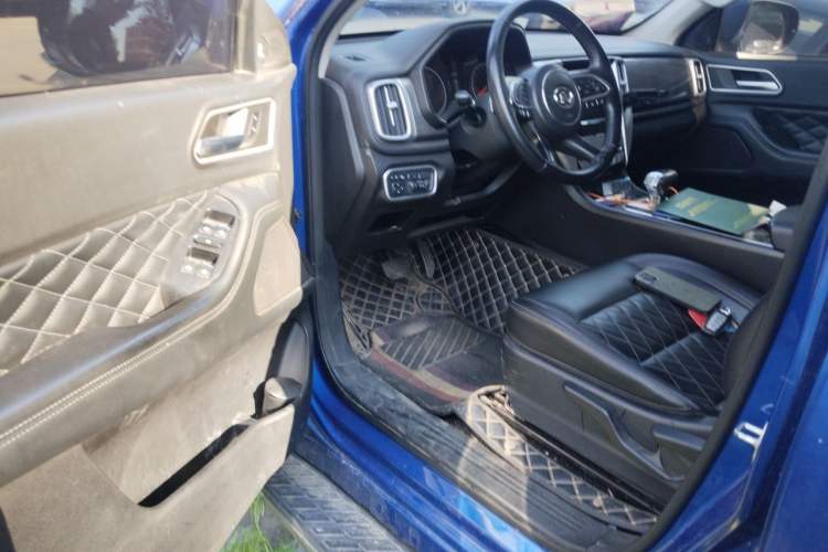 Used Great Wall Poer 2020 2.0T Automatic Diesel 4x4 Comfort Edition GW4D20M Driver Seat