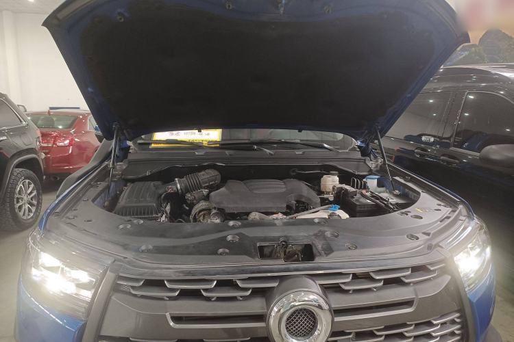 Used Great Wall Poer 2020 2.0T Off-Road Edition Automatic Diesel 4x4 High-End Version GW4D20M Engine Bay