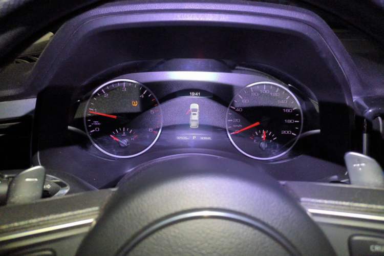 Used Great Wall Poer 2020 2.0T Commercial Version Automatic Diesel Two-Wheel Drive Elite Trim with Long Bed – GW4D20M Instrument Cluster