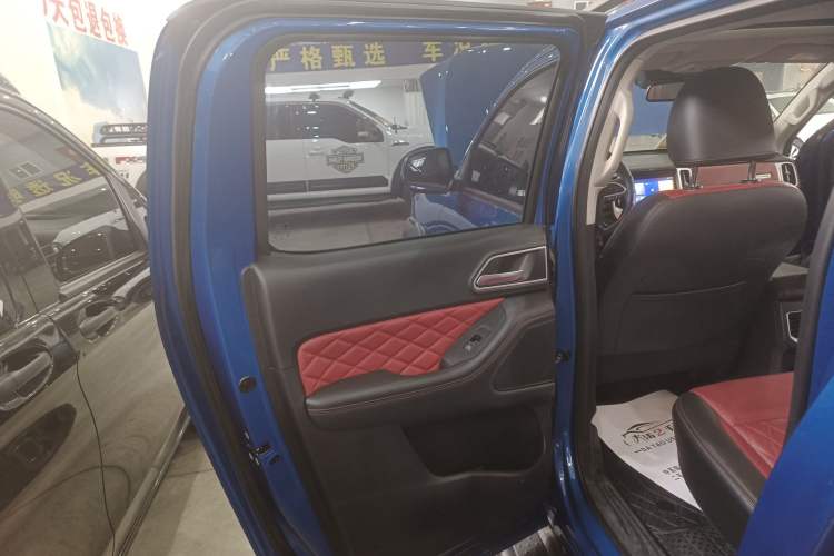 Used Great Wall Poer 2020 2.0T Off-Road Edition Automatic Diesel 4x4 High-End Version GW4D20M Left Rear Door Interior
