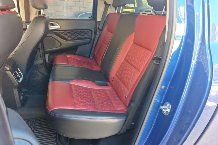 Used Great Wall Poer 2020 2.0T Off-Road Version Automatic Gasoline Four-Wheel Drive High-End Edition GW4C20B Left Rear Seat