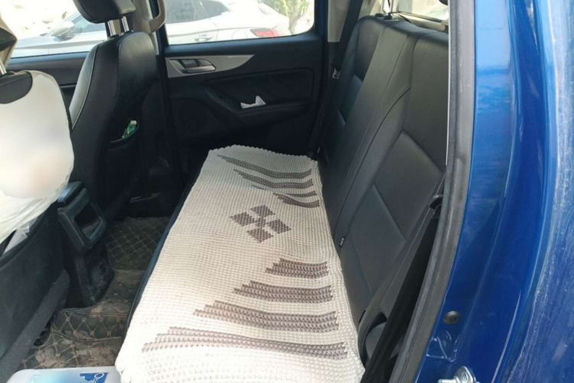 Used Great Wall Poer 2020 2.0T Commercial Version Automatic Diesel Two-Wheel Drive Elite Trim with Long Bed – GW4D20M Left Rear Seat