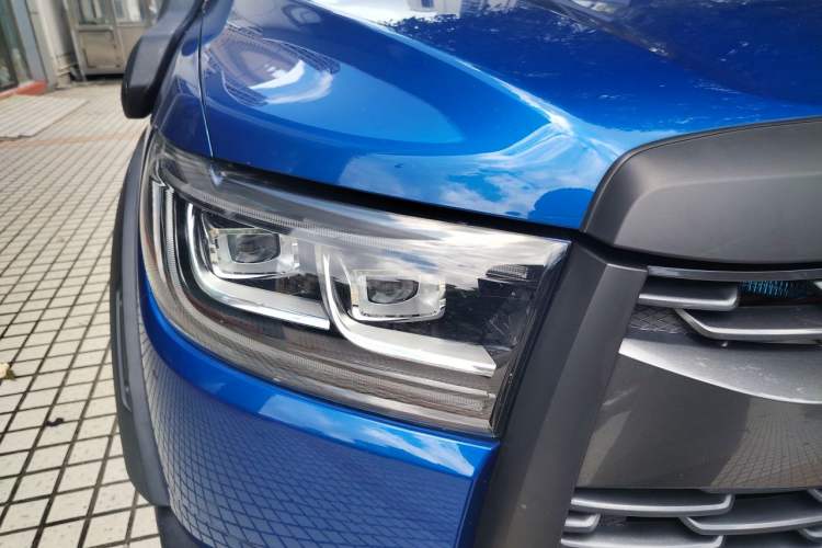 Used Great Wall Poer 2020 2.0T Off-Road Edition Automatic Gasoline 4x4 Limited Edition GW4C20B Right Front Headlight