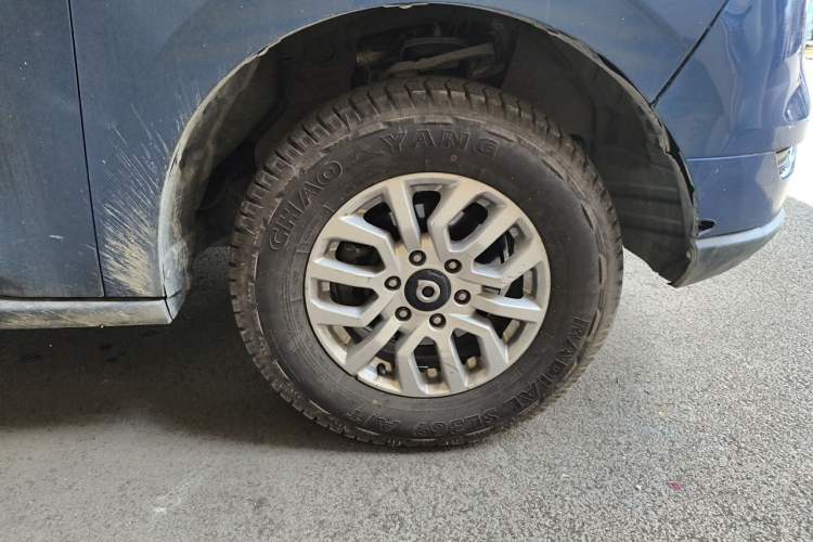 Used Great Wall Poer 2020 2.0T Off-Road Edition Manual Diesel 4x4 Custom Version GW4D20M Right Front Wheel Hub