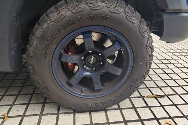 Used Great Wall Poer 2020 2.0T Off-Road Edition Automatic Gasoline 4x4 Limited Edition GW4C20B Right Front Wheel Hub