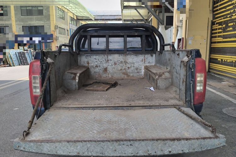 Used Great Wall Poer 2020 2.0T Off-Road Edition Manual Diesel 4x4 Custom Version GW4D20M Trunk