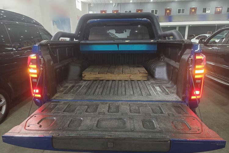 Used Great Wall Poer 2020 2.0T Off-Road Edition Automatic Diesel 4x4 High-End Version GW4D20M Trunk