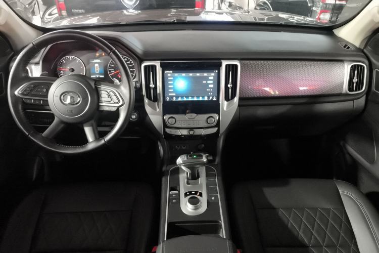 Used Great Wall Poer 2020 2.0T Automatic Diesel 2WD Comfort Edition GW4D20M Center Console