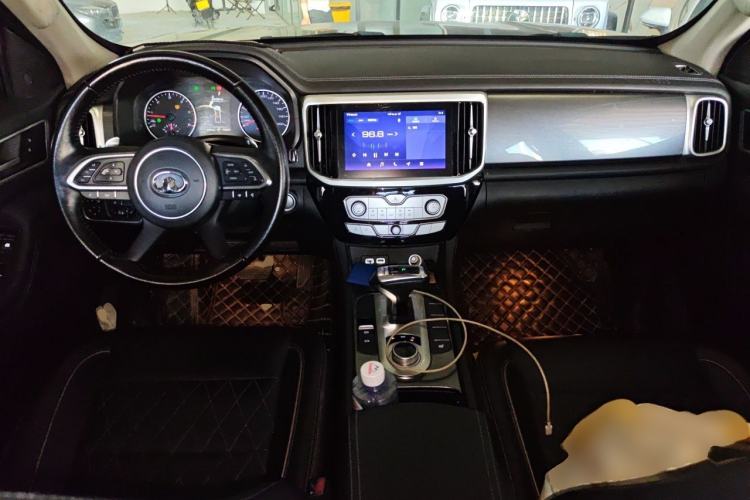 Used Great Wall Poer 2020 2.0T Automatic Diesel 2WD Comfort Edition GW4D20M Center Console