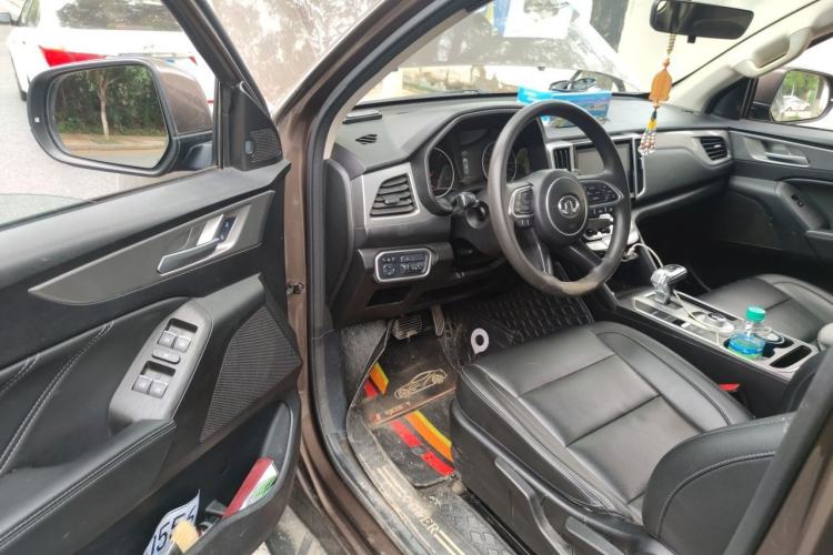 Used Great Wall Poer 2020 2.0T Commercial Version Automatic Diesel Two-Wheel Drive Elite Trim with Long Bed – GW4D20M Driver Seat
