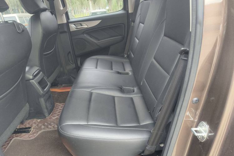 Used Great Wall Poer 2020 2.0T Commercial Version Automatic Diesel Two-Wheel Drive Elite Trim with Long Bed – GW4D20M Interior 1
