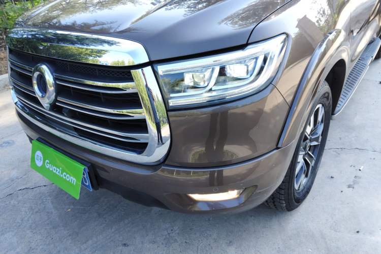 Used Great Wall Poer 2020 2.0T Automatic Diesel 4x4 Sport Edition GW4D20M Left Front Headlight