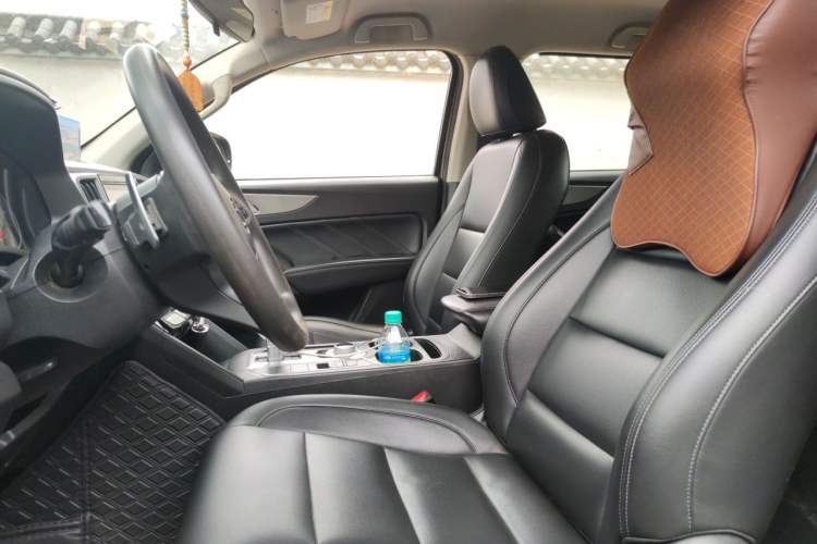 Used Great Wall Poer 2020 2.0T Commercial Version Automatic Diesel Two-Wheel Drive Elite Trim with Long Bed – GW4D20M Left Front Seat
