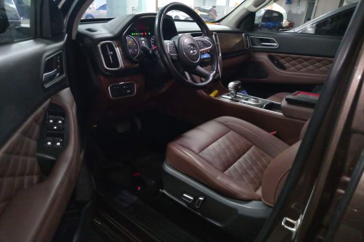 Used Great Wall Poer 2020 2.0T Automatic Diesel 4x4 Sport Edition GW4D20M Left Front Seat