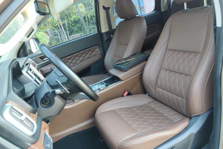 Used Great Wall Poer 2020 2.0T Automatic Diesel 4x4 Sport Edition GW4D20M Left Front Seat