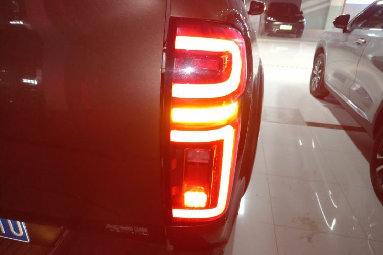 Used Great Wall Poer 2020 2.0T Automatic Diesel 4x4 Sport Edition GW4D20M Right Rear Taillight