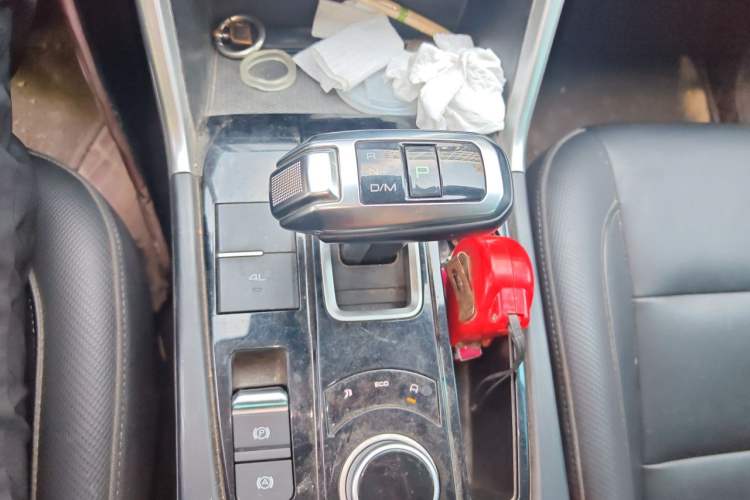 Used Great Wall Poer 2020 2.0T Commercial Version Automatic Diesel 4x4 Elite Long-Box GW4D20M Gear Lever