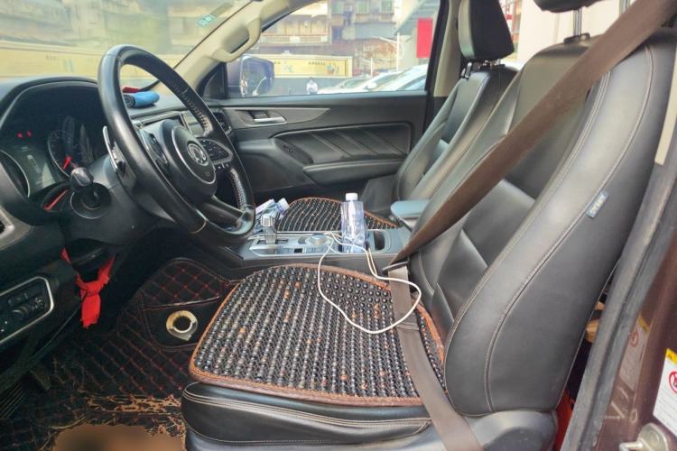 Used Great Wall Poer 2020 2.0T Commercial Version Automatic Diesel Two-Wheel Drive Navigation-Type Standard Box GW4D20M Left Front Seat