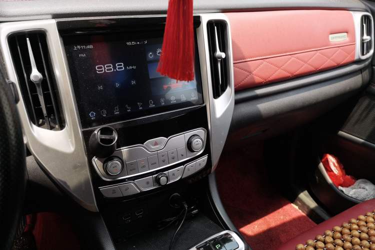 Used Great Wall Poer 2020 2.0T Off-Road Version Automatic Gasoline Four-Wheel Drive High-End Edition GW4C20B Audio And AC Panel