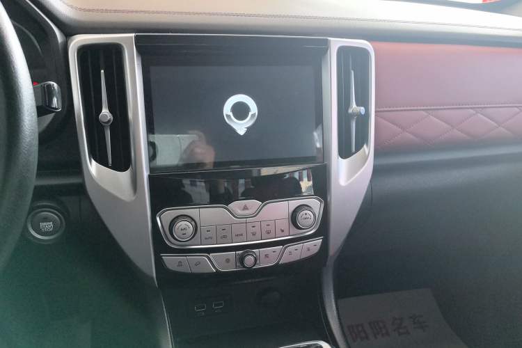Used Great Wall Poer 2020 2.0T Off-Road Version Automatic Gasoline Four-Wheel Drive High-End Edition GW4C20B Audio And AC Panel