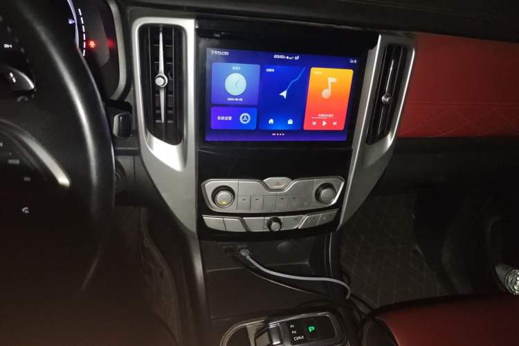 Used Great Wall Poer 2020 2.0T Off-Road Edition Automatic Diesel 4x4 High-End Version GW4D20M Audio And AC Panel