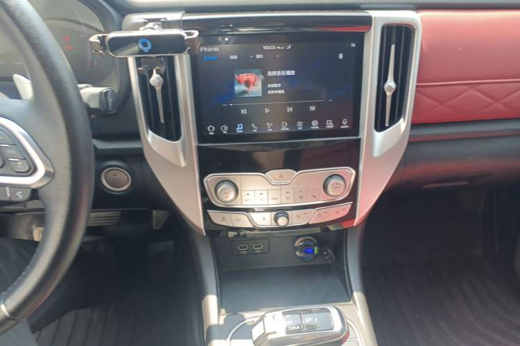 Used Great Wall Poer 2020 2.0T Off-Road Version Automatic Gasoline Four-Wheel Drive High-End Edition GW4C20B Audio And AC Panel