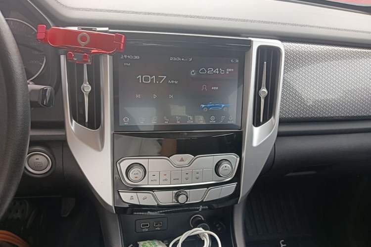 Used Great Wall Poer 2020 2.0T Automatic Diesel 2WD Comfort Edition GW4D20M Audio And AC Panel