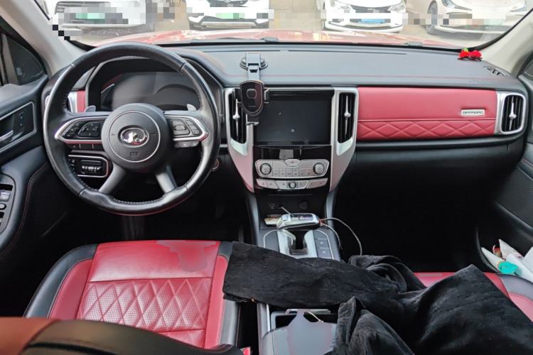 Used Great Wall Poer 2020 2.0T Off-Road Version Automatic Gasoline Four-Wheel Drive High-End Edition GW4C20B Center Console