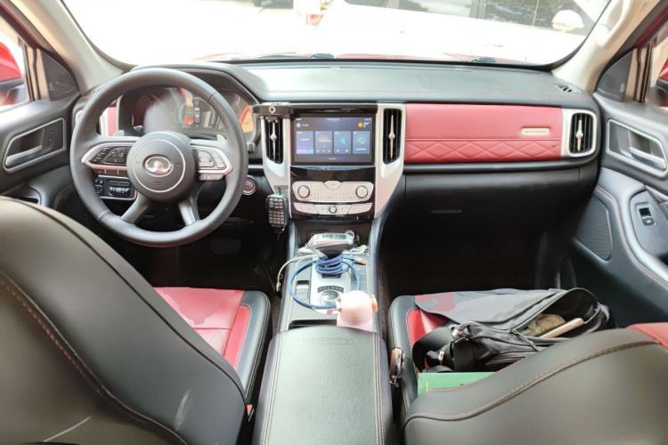 Used Great Wall Poer 2020 2.0T Off-Road Edition Automatic Gasoline 4x4 Advanced Version GW4C20B Center Console