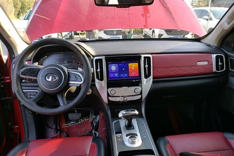 Used Great Wall Poer 2020 2.0T Off-Road Version Automatic Gasoline Four-Wheel Drive High-End Edition GW4C20B Center Console