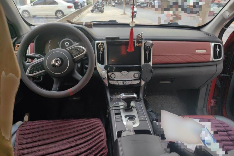 Used Great Wall Poer 2020 2.0T Off-Road Edition Automatic Gasoline 4x4 Limited Edition GW4C20B Center Console