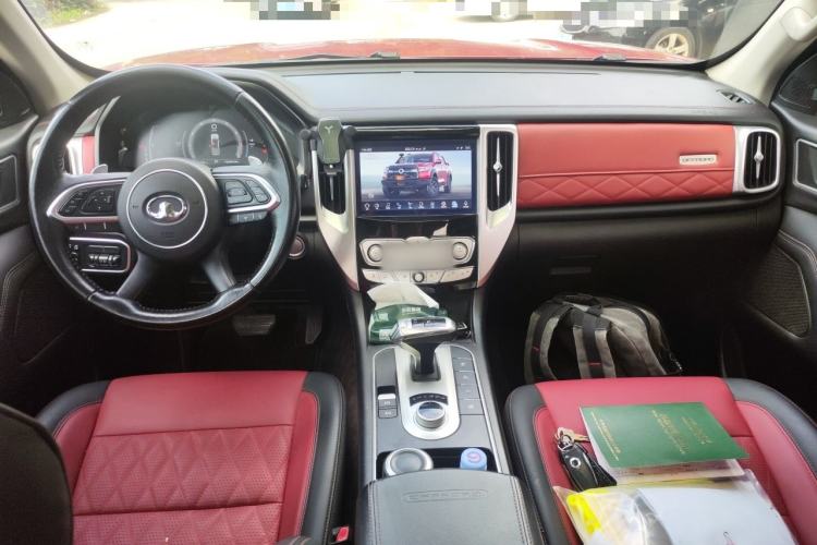 Used Great Wall Poer 2020 2.0T Off-Road Version Automatic Gasoline Four-Wheel Drive High-End Edition GW4C20B Center Console