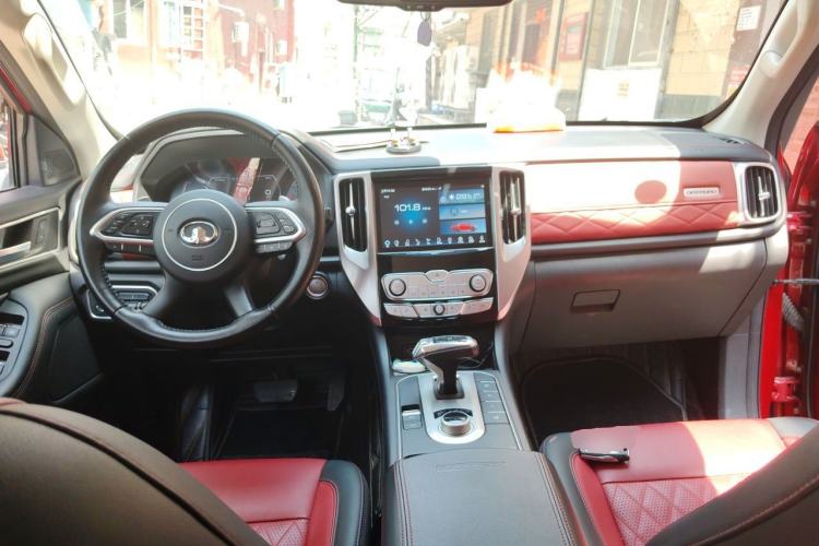 Used Great Wall Poer 2020 2.0T Off-Road Edition Automatic Gasoline 4x4 Limited Edition GW4C20B Center Console