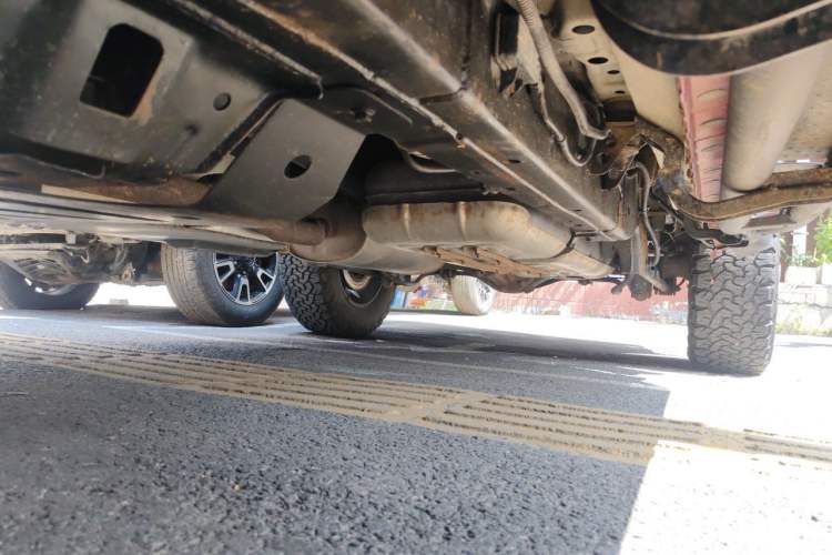 Used Great Wall Poer 2020 2.0T Off-Road Version Automatic Gasoline Four-Wheel Drive High-End Edition GW4C20B Chassis Front Left