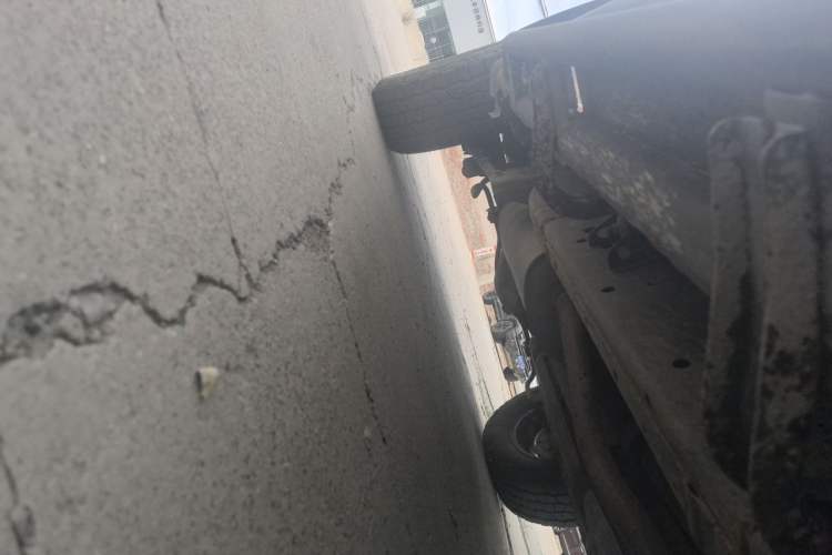 Used Great Wall Poer 2020 2.0T Off-Road Version Automatic Gasoline Four-Wheel Drive High-End Edition GW4C20B Chassis Front Right