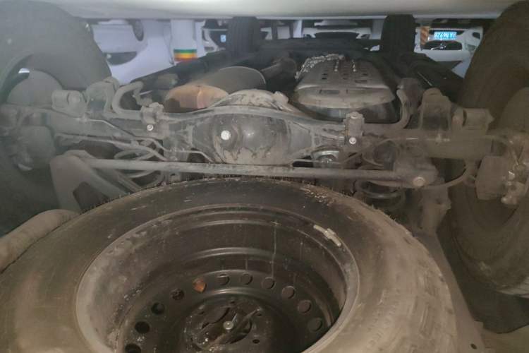 Used Great Wall Poer 2020 2.0T Off-Road Version Automatic Gasoline Four-Wheel Drive High-End Edition GW4C20B Chassis Rear