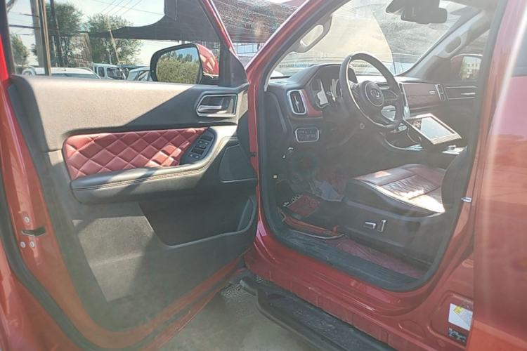 Used Great Wall Poer 2020 2.0T Off-Road Version Automatic Gasoline Four-Wheel Drive High-End Edition GW4C20B Driver Seat