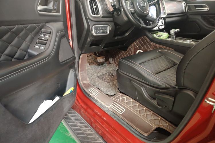 Used Great Wall Poer 2020 2.0T Automatic Diesel 4x4 Comfort Edition GW4D20M Driver Seat