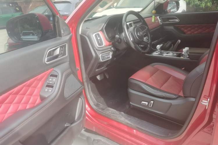 Used Great Wall Poer 2020 2.0T Off-Road Edition Automatic Diesel 4x4 High-End Version GW4D20M Driver Seat