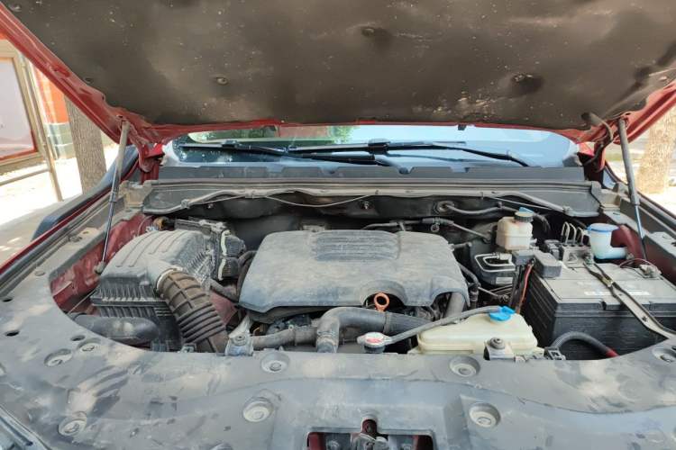 Used Great Wall Poer 2020 2.0T Off-Road Edition Automatic Gasoline 4x4 Advanced Version GW4C20B Engine Bay